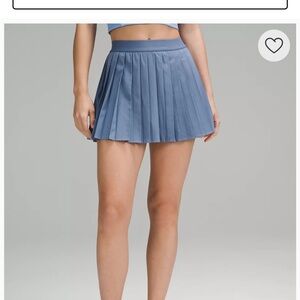 Lululemon high rise pleated tennis skirt sz 8 Oasis Blue-Excellent Condition